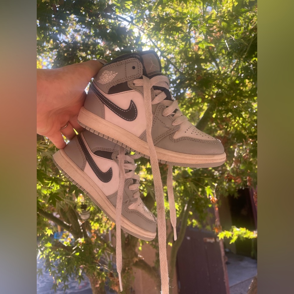 JORDAN 1 MID